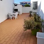Luxurious In With Pool וילה