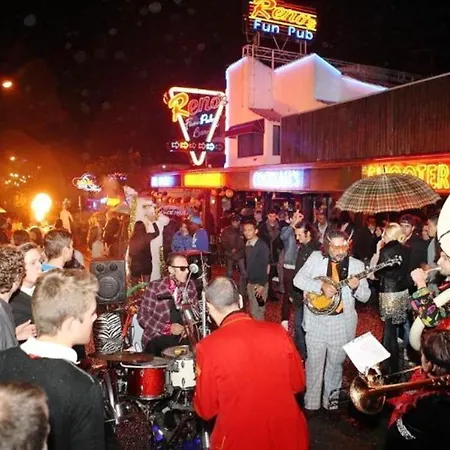 Luxurious In With Pool アルブフェイラ