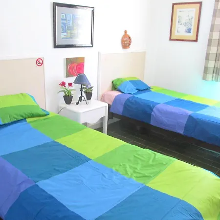 ヴィラ Luxurious In With Pool アルブフェイラ